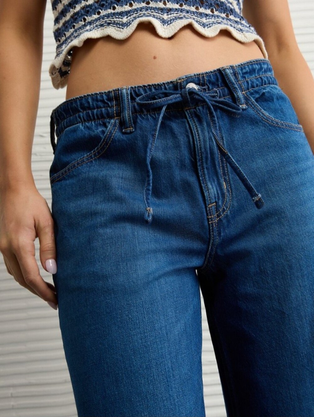 American Eagle Low Rise Strigid Ultra Wide Leg Jeans Size 6 - Picture 1 of 15